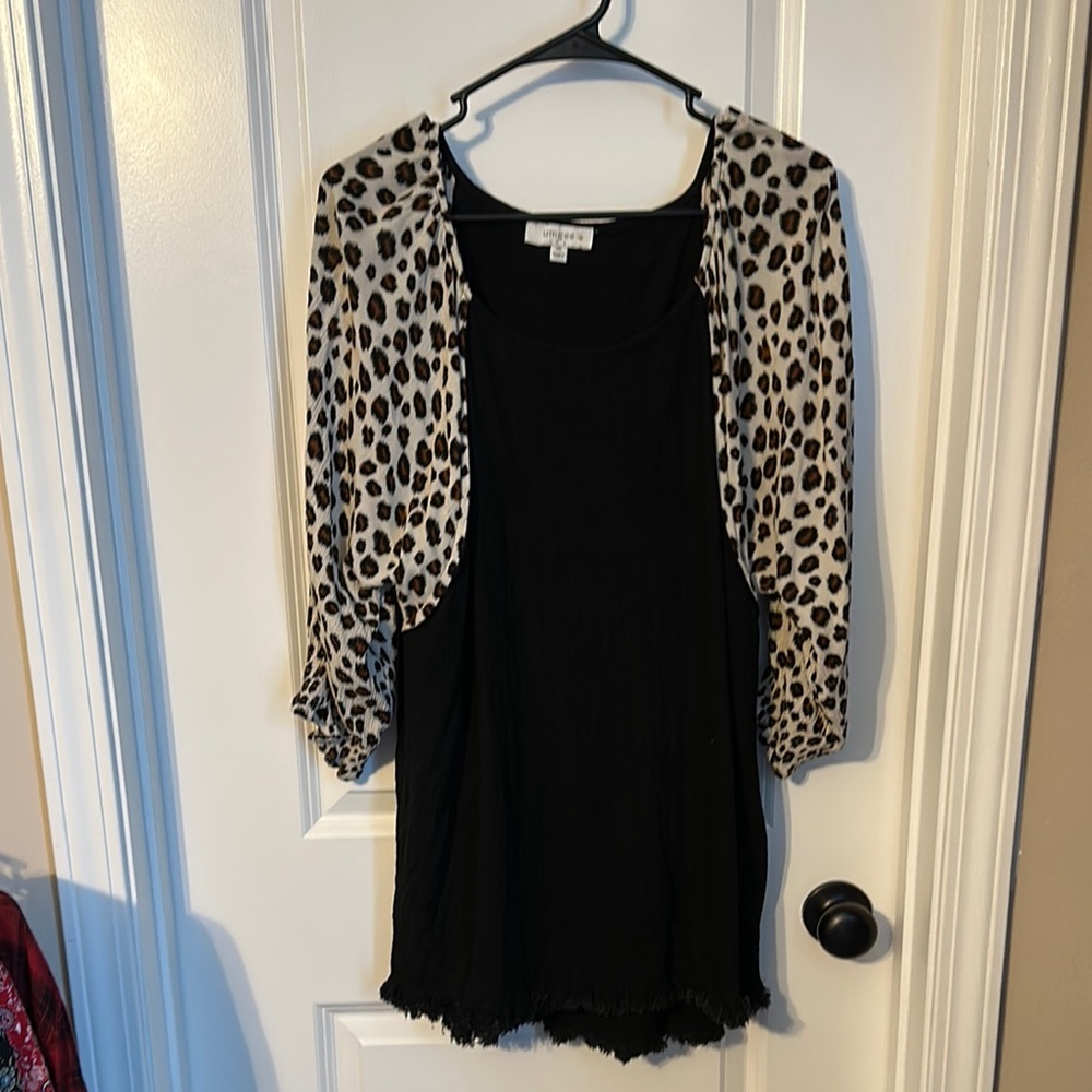 Umgee Black and Tan Ruffled Blouse